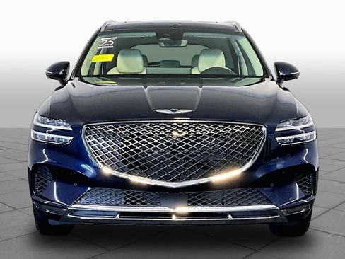 Used 2025 Genesis GV70 2.5T w/ Advanced Package AWD/4WD image 4