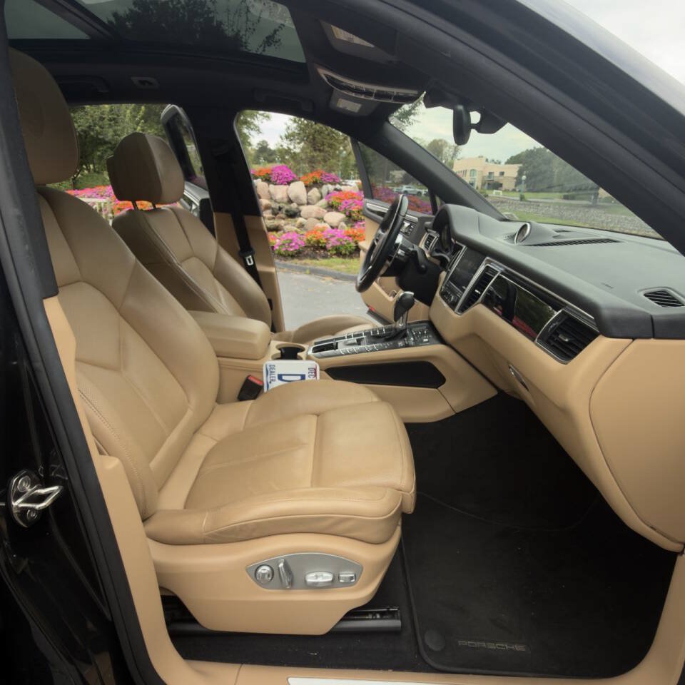 Used 2017 Porsche Macan S AWD/4WD image 7