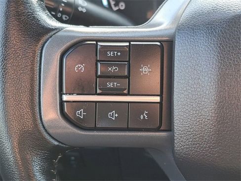 Certified 2022 Ford F150 XLT w/ Equipment Group 302A High image 18