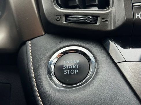 Used 2014 Toyota RAV4 Limited w/ Technology Package image 26