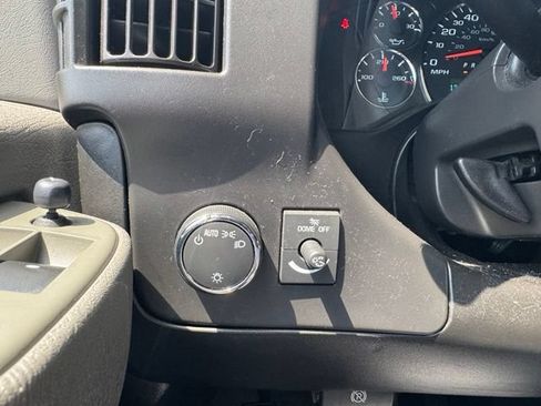 Used 2019 Chevrolet Express 3500 LT w/ LT Preferred Equipment Group RWD image 19