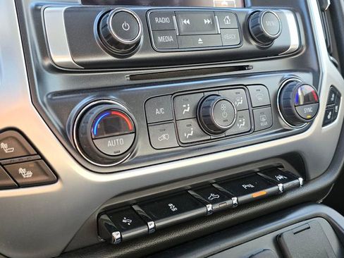 Used 2017 GMC Sierra 1500 SLT image 32