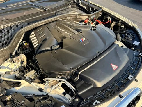 Used 2016 BMW X6 M AWD/4WD image 47
