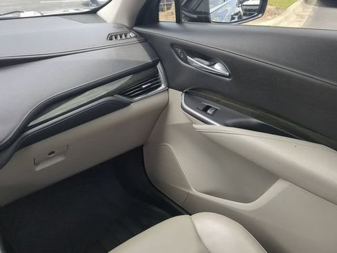 Used 2020 Cadillac XT4 Premium Luxury FWD image 20