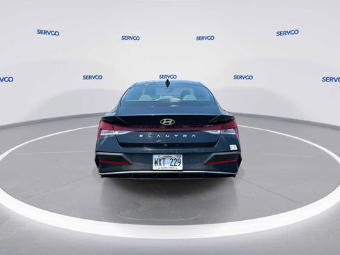 Used 2024 Hyundai Elantra SEL FWD image 7