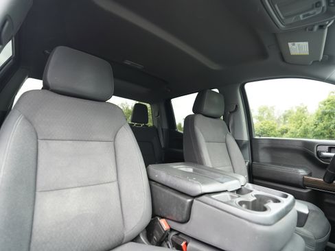 Used 2021 Chevrolet Silverado 1500 RST AWD/4WD image 10