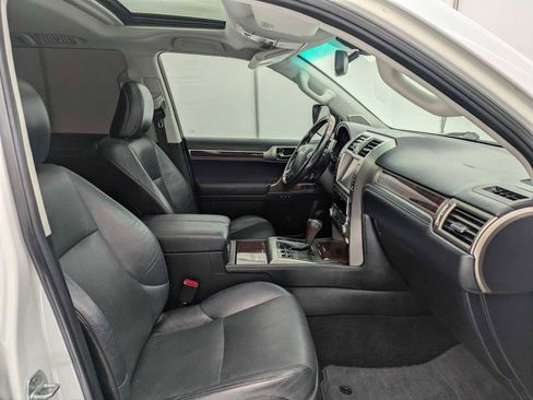 Used 2018 Lexus GX 460 Premium AWD/4WD image 22