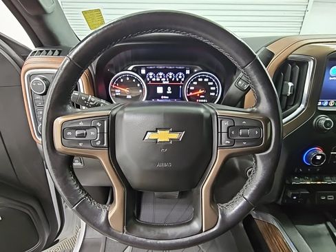 Used 2021 Chevrolet Silverado 1500 High Country w/ Technology Package image 26