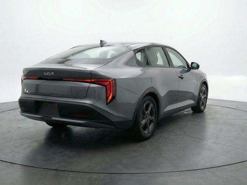 Used 2025 Kia K4 FWD image 9