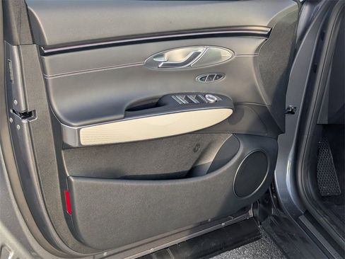 New 2026 Genesis GV70 2.5T Advanced image 10