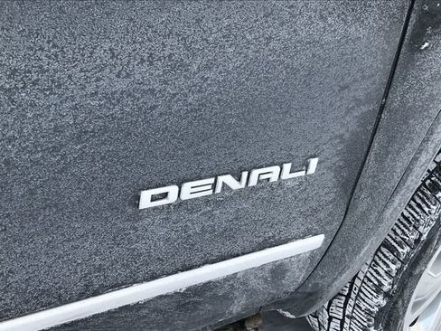 Used 2017 GMC Sierra 1500 Denali w/ Denali Ultimate Package image 4