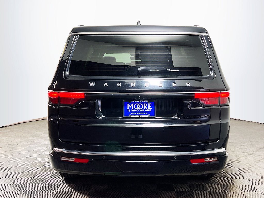 Used 2024 Jeep Wagoneer 4WD image 6
