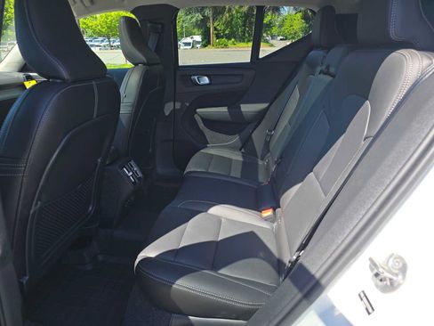 Used 2026 Volvo XC40 B5 Plus w/ Climate Package AWD/4WD image 15