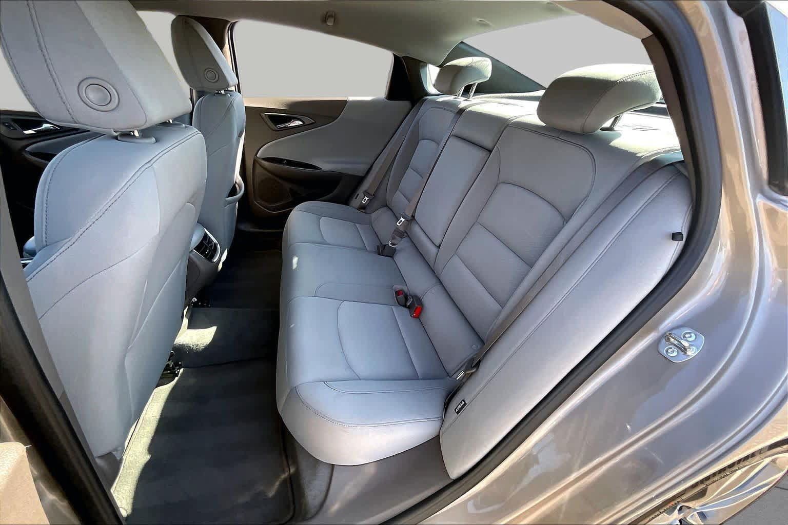 Used 2025 Chevrolet Malibu LT FWD image 20