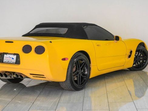 Used 2004 Chevrolet Corvette AUTOMATIC LEATHER SEATS BOSE S w/ Preferred Equipment Group image 38