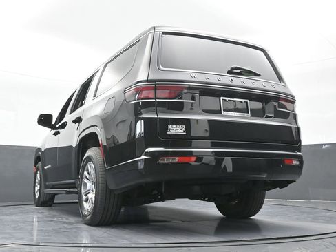 Used 2023 Jeep Wagoneer 4WD image 66