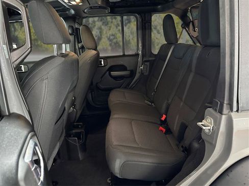 Used 2019 Jeep Wrangler Unlimited Sport S AWD/4WD image 10