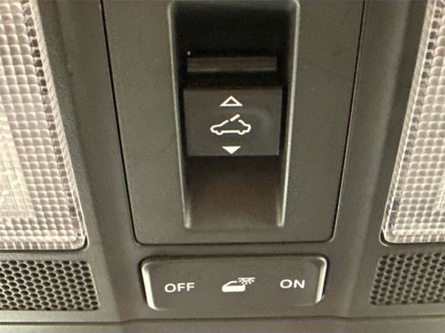 Certified 2023 MAZDA CX-9 Carbon Edition image 22