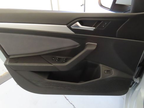 New 2026 Volkswagen Jetta SE FWD image 11