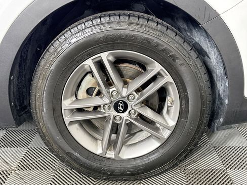 Used 2017 Hyundai Santa Fe Sport image 31