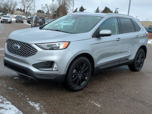 Certified 2024 Ford Edge SEL w/ Convenience Package image 4