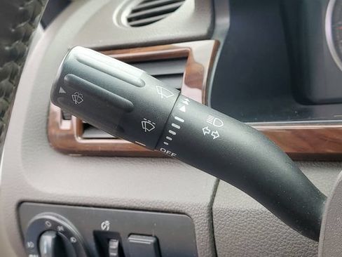 Used 2008 Ford Taurus SEL FWD image 17