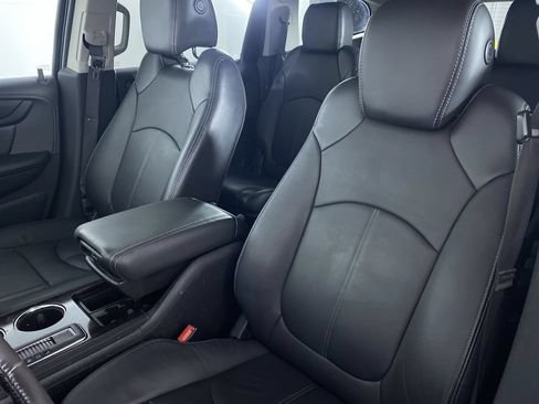 Used 2017 Chevrolet Traverse LT AWD/4WD image 11