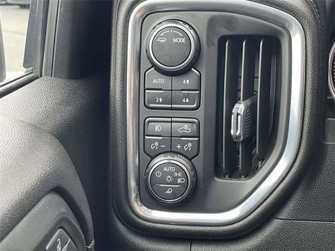 Used 2023 Chevrolet Silverado 2500 High Country image 15