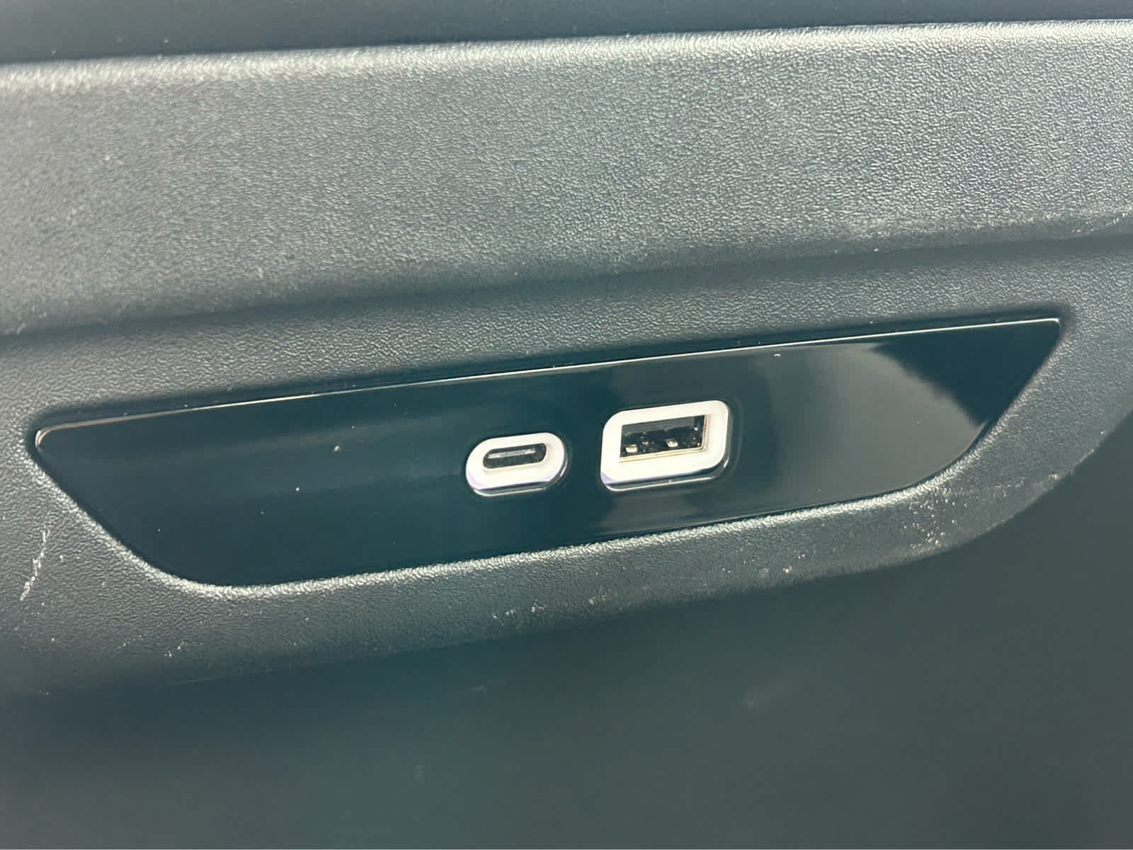 Used 2024 Chrysler Pacifica Touring-L FWD image 14