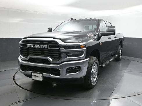 New 2026 RAM 2500 Tradesman AWD/4WD image 30