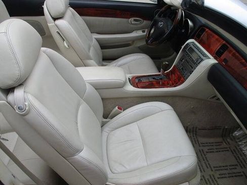 Used 2007 Lexus SC 430 Convertible w/ Preferred Accessory Pkg RWD image 11