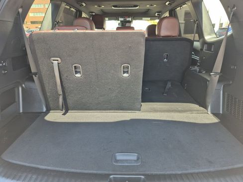 Used 2024 Kia Telluride EX image 18