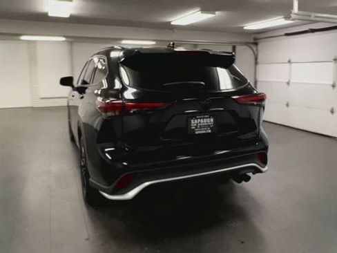 Used 2024 Toyota Highlander XSE AWD/4WD image 7