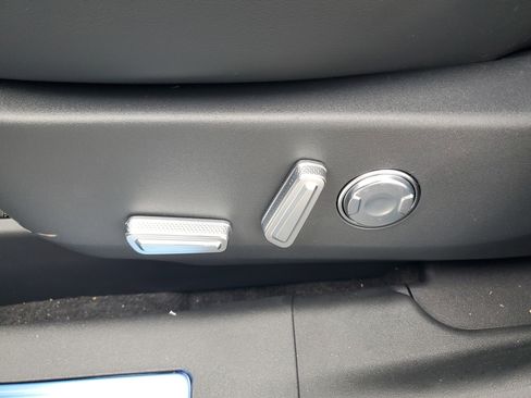 New 2026 Lincoln Nautilus Premier w/ Equipment Group 102A image 12