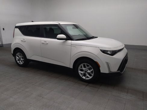 Used 2025 Kia Soul LX w/ LX Technology Package image 11