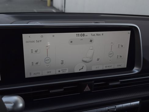 Used 2025 Hyundai Ioniq 6 Limited image 23