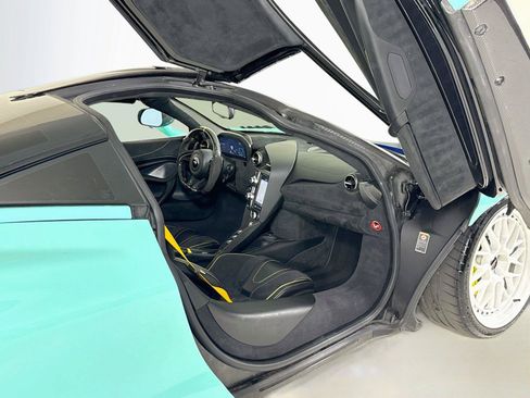 Used 2021 McLaren 720S Performance RWD image 24