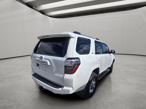 Used 2023 Toyota 4Runner SR5 AWD/4WD image 7