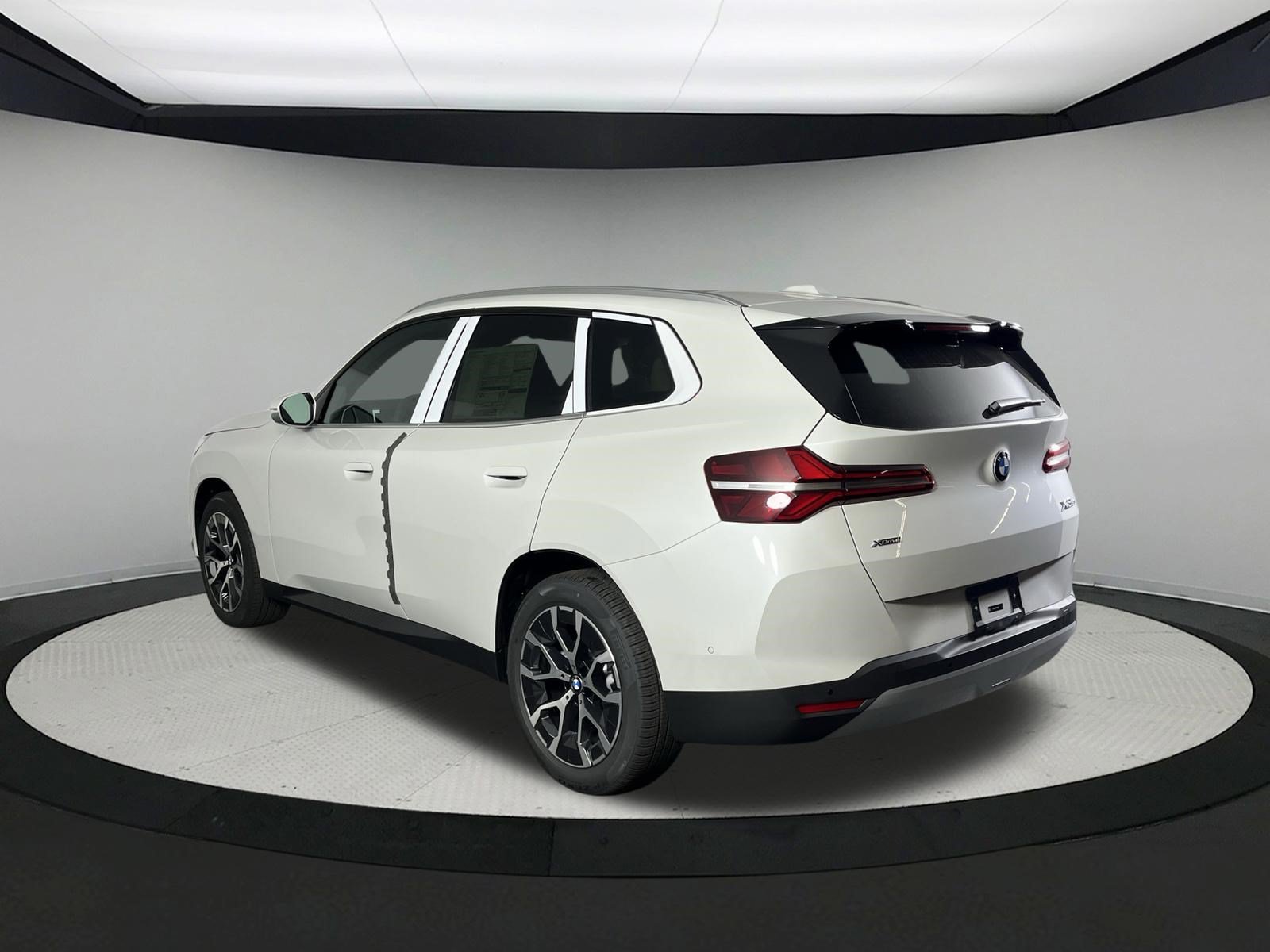 Certified 2026 BMW X3 xDrive30i w/ Premium Package AWD/4WD image 5