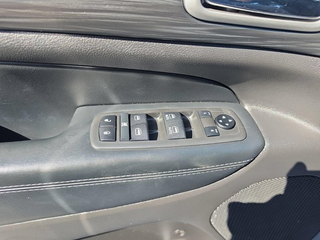 Used 2021 Jeep Grand Cherokee Laredo X AWD/4WD image 27