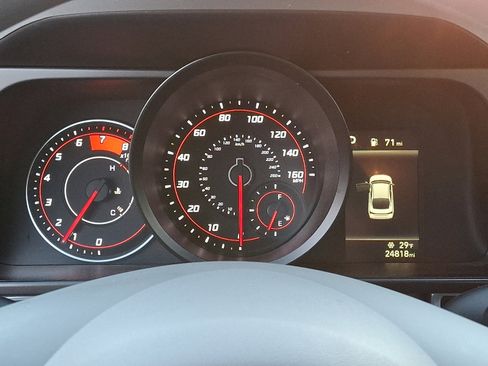 Certified 2023 Hyundai Elantra SEL image 25