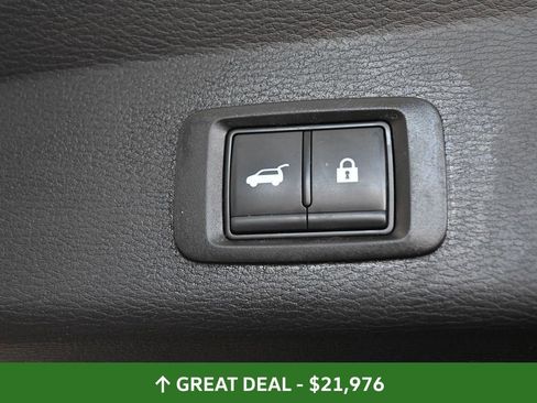 Used 2024 Mitsubishi Outlander SE image 21