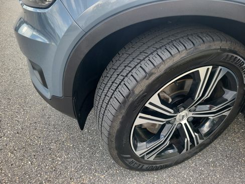 Used 2022 Volvo XC40 T5 Inscription w/ Climate Package AWD/4WD image 12