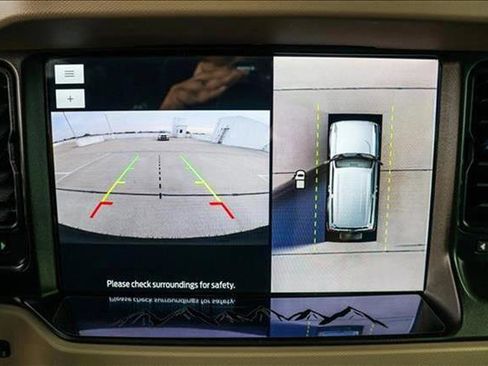 Used 2023 Ford Bronco Wildtrak image 18