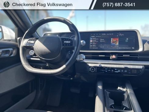 Used 2024 Hyundai Ioniq 6 SE image 29