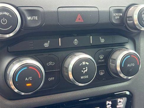 Used 2022 RAM 1500 Big Horn AWD/4WD image 21