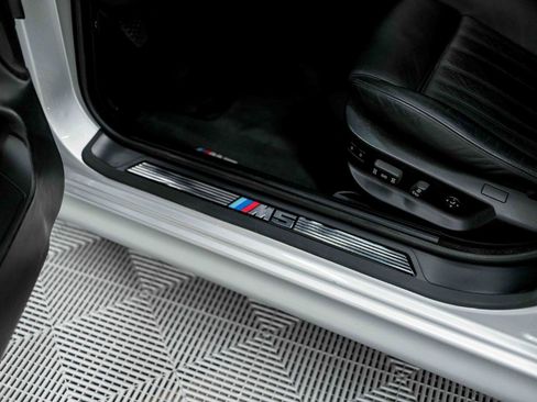 Used 2003 BMW M5 RWD image 45