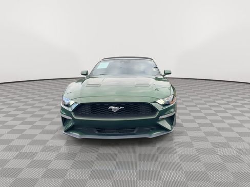 Used 2023 Ford Mustang Premium image 3