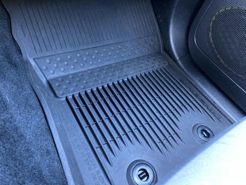 Used 2023 Toyota Tacoma TRD Off-Road image 7