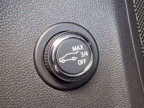 Used 2021 Buick Envision Essence w/ Technology Package I image 26